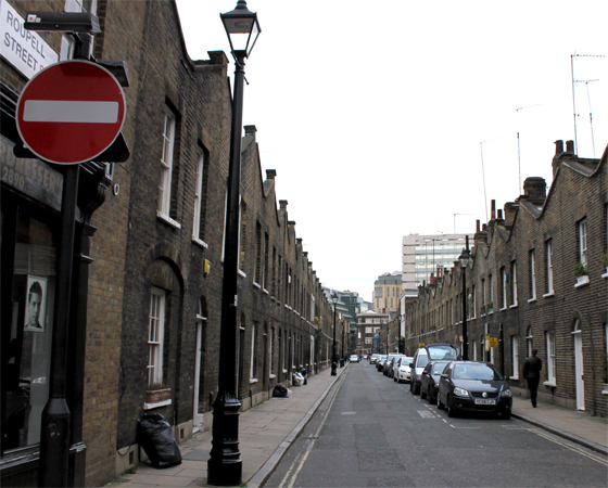 Waterloo: outro dos cenários dos filmes de Sherlock, principalmente este trecho na foto, cheio de pequenas casas vitorianas.