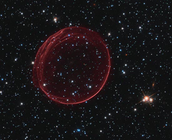Supernova em formato de bolha.