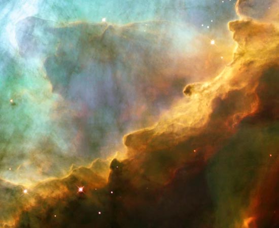 Tempestade de gases turbulentos na Nebulosa Ômega (M17).