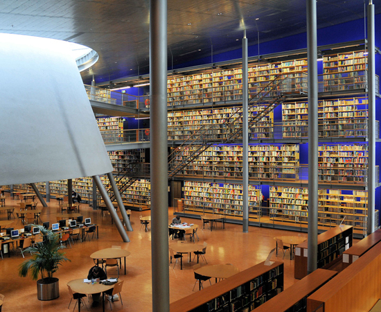 BIBLIOTECA DA UNIVERSIDADE DE TECNOLOGIA DELFT - Construído em 1997, é um exemplo de edifício sustentável. Está localizada no oeste dos Países Baixos.