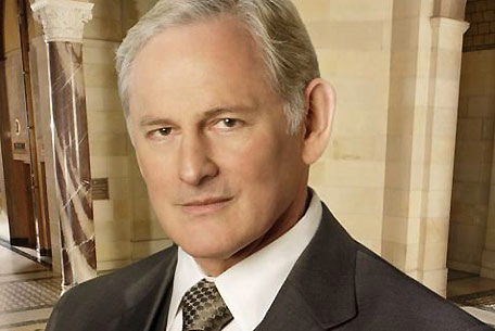Nome: Victor Garber Nome: Victor Garber