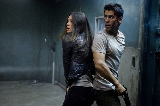 Porém, a cena mais difícil que gravamos foi uma em que estou com Jessica Biel no apartamento antigo de Quaid e ela me conta coisas sobre o meu passado. Algumas cenas parecem que não querem ser gravadas e essa foi uma delas. Demorou horas para ficar pronta! Porém, a cena mais difícil que gravamos foi uma em que estou com Jessica Biel no apartamento antigo de Quaid e ela me conta coisas sobre o meu passado. Algumas cenas parecem que não querem ser gravadas e essa foi uma delas. Demorou horas para ficar pronta!
