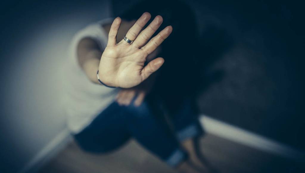 O que atos terroristas e violência doméstica têm em comum?