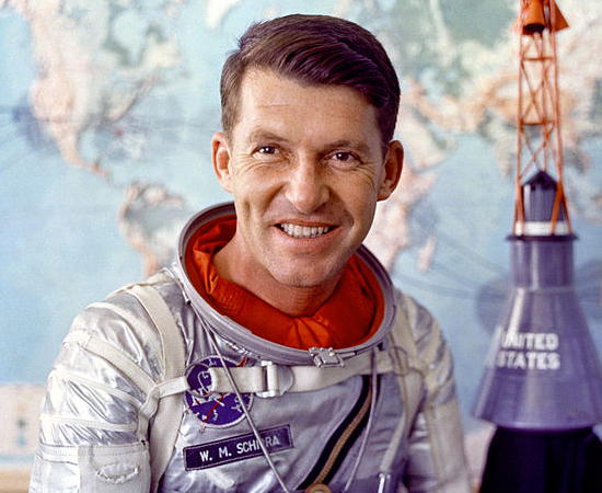 WALLY SCHIRRA - Astronauta americano que participou dos programas Mercury, Gemini e Apollo. Passou 295 horas em órbita.