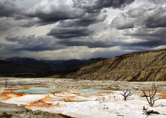 YELLOWSTONE CALDERA YELLOWSTONE CALDERA