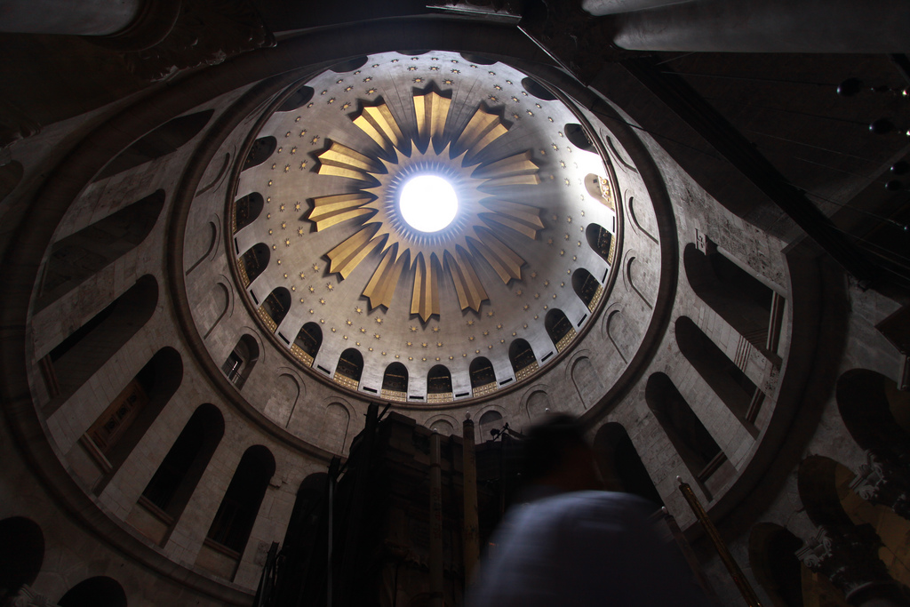 Arqueólogos escavaram “túmulo de Jesus”