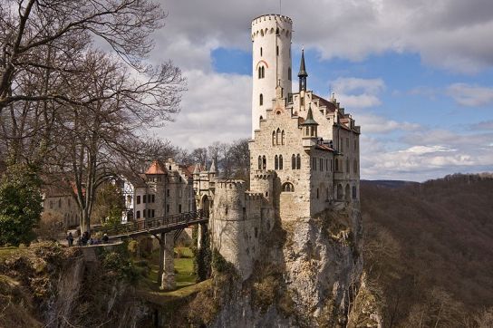 03_castelo-lichtenstein