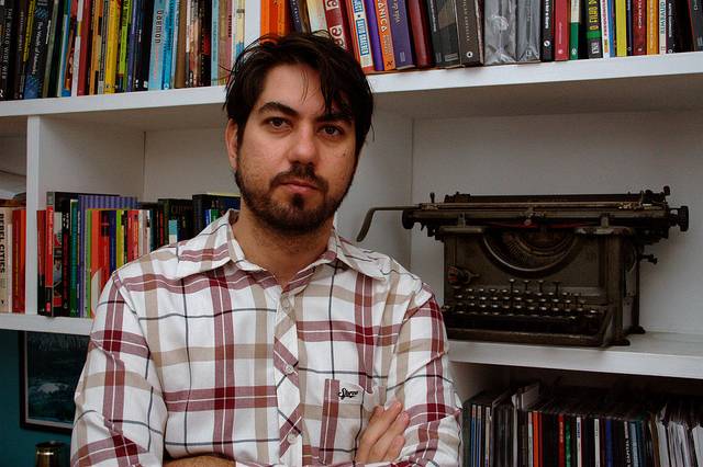 O pós-jornalista e professor André Deak