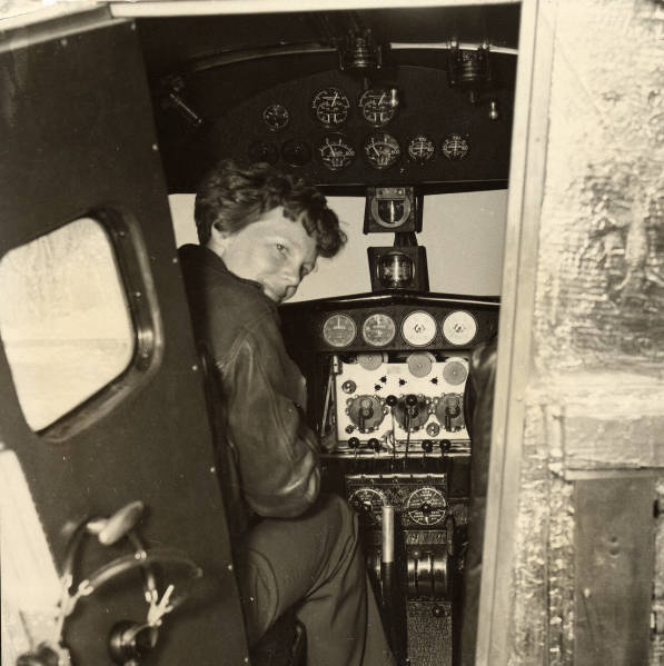 amelia-earhart