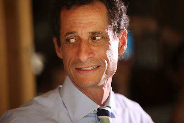 Embattled Mayoral Candidate Anthony Weiner Campaigns In Staten Island