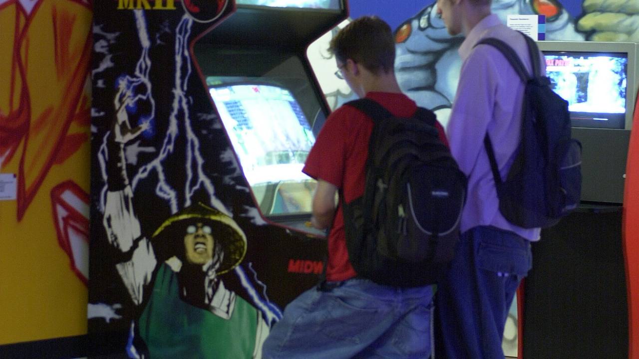 game-on-jovens-arcade-mortal-kombat