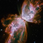 Nebulosa NGC 6302, formada pela expansão de gases após a destruição de uma estrela.