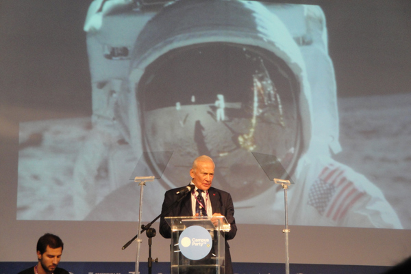 buzz-aldrin-campus-party-2013