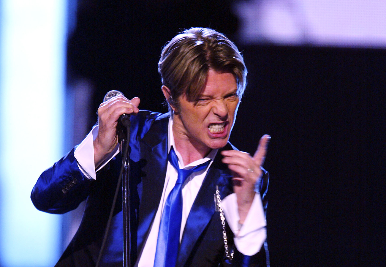Como David Bowie levantou US$ 80 milhões negociando músicas no mercado financeiro.