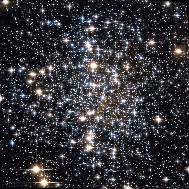 messier_4_hubble_wikisky