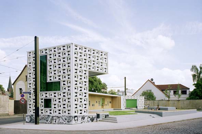 open-air-library-karo-architekten-post-super-650