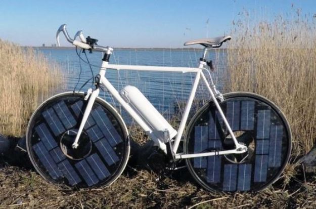 que-tal-pedalar-numa-bike-eletrica-movida-energia-solar-625