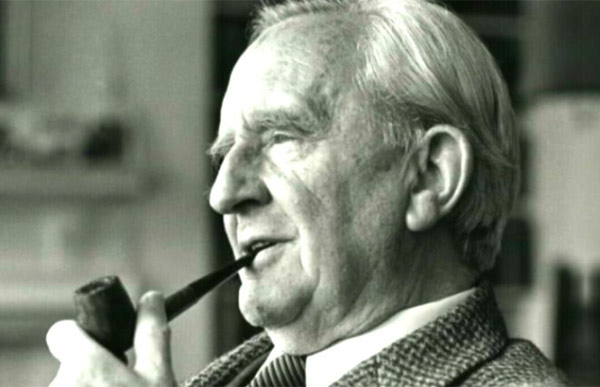 Ouça J. R. R. Tolkien recitando um poema na língua dos elfos
