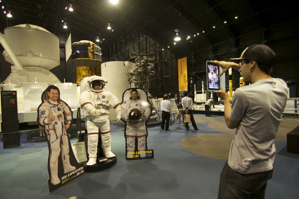 Os aspirantes a astronauta de Ubatuba se divertem no Japão Os aspirantes a astronauta de Ubatuba se divertem no Japão