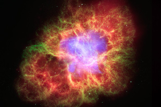 Essa é das grandes. A estrela da constelação de Touro tinha massa bem maior que a do Sol e sua morte foi mais escandalosa. Ela passou por uma supernova que foi vista da Terra no ano de 1.054. Quase mil anos depois, o Hubble pode observar o que sobrou dela, além do gás: uma superdensa estrela de nêutrons e a Nebulosa do Carangueijo, composta dos restos da explosão.