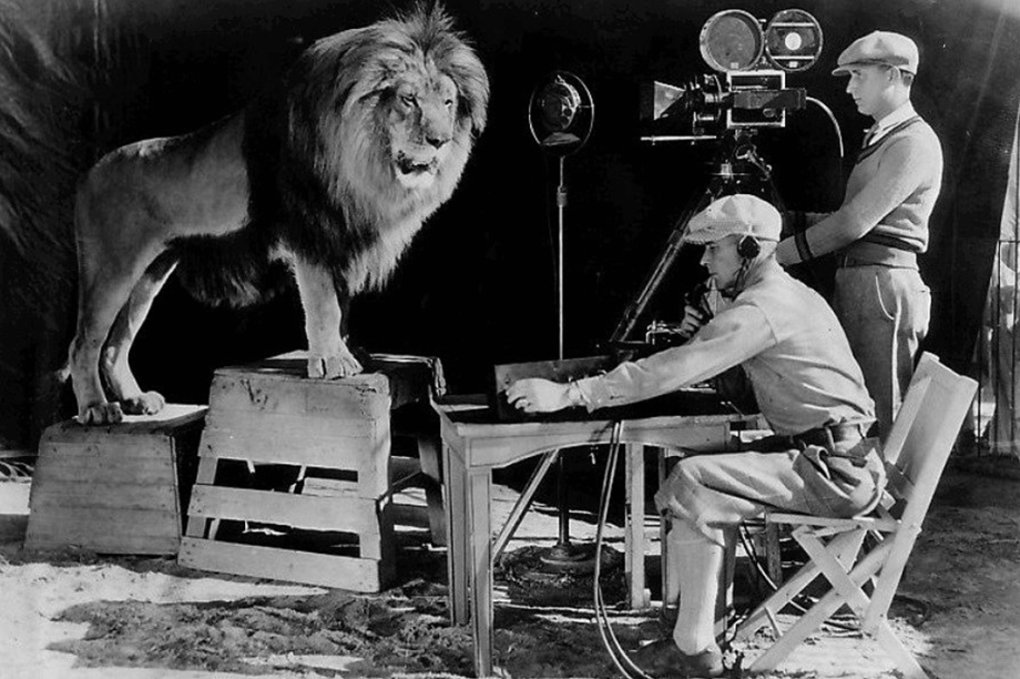 Gravação do rugido do famoso leão da MGM, em 1929.