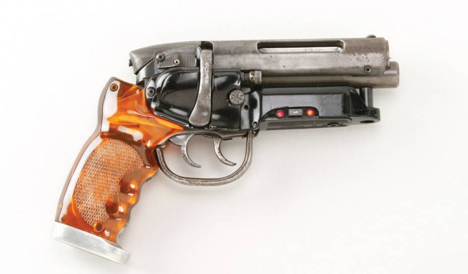 Pistola de Rick Deckard (Harrison Ford) em Blade Runner - Vendida por R$ 1,06 milhão Pistola de Rick Deckard (Harrison Ford) em Blade Runner - Vendida por R$ 1,06 milhão