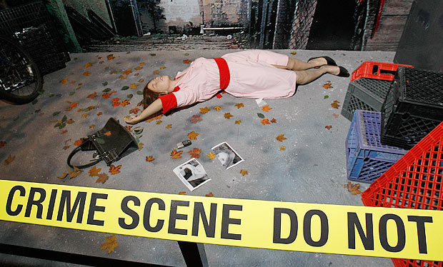 cena-de-crime-csi-peritos-policia