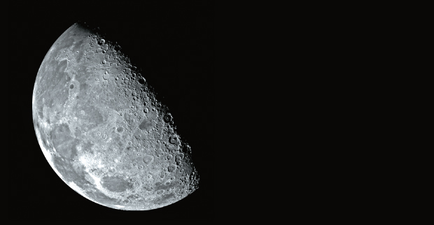 Por que as luas dos outros planetas têm nome e a nossa não?