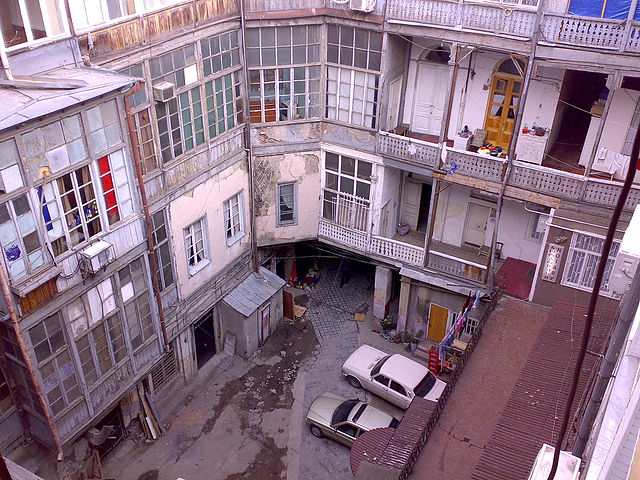 640px-Old_building_Tbilisi