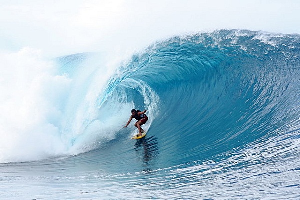 640px-Teahupoo1