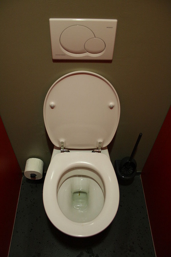 683px-Toilet_in_german_theater_munich