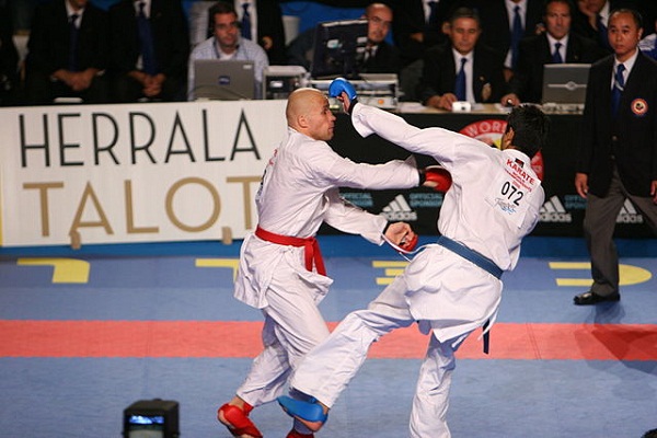 640px-Karate_WC_Tampere_2006-2