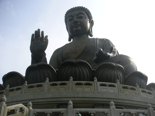 Sitting_Buddha_-_Lantau_Island_Hong_Kong