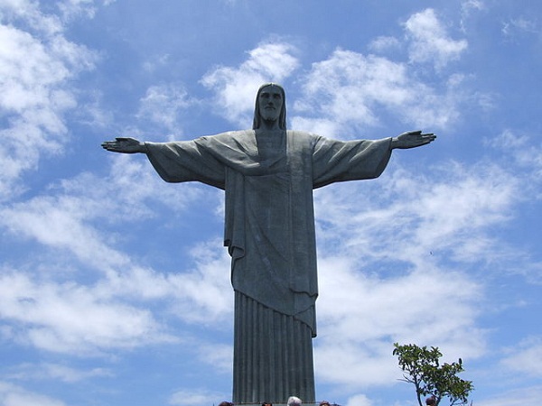 Christ_the_Redeemer_statue_at_Corcovado