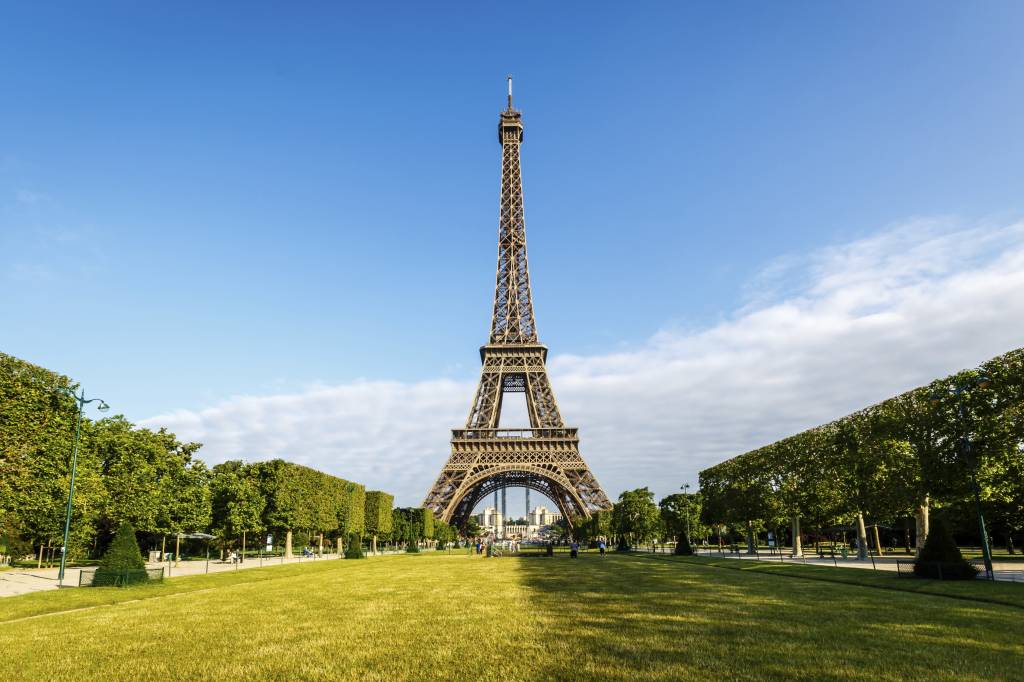 Como foi construída a Torre Eiffel?