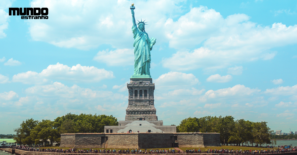 Featured image of post Fotos Da Estátua Da Liberdade / Statue de la liberté), cujo nome oficial é a liberdade iluminando o mundo (em inglês: