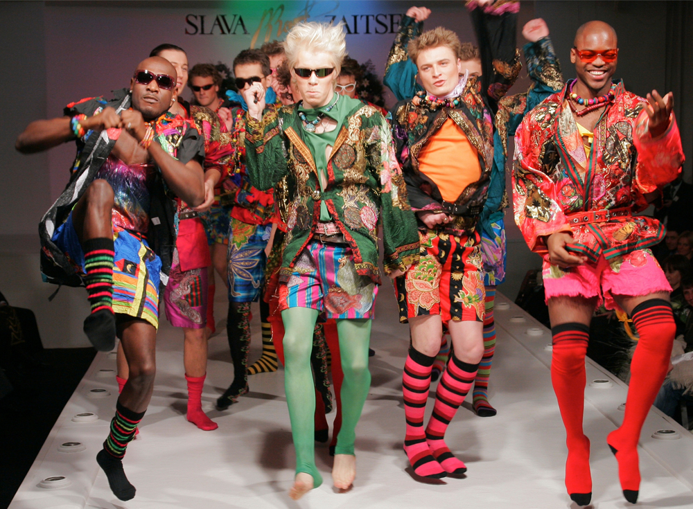 Quem usa aquelas roupas esquisitas dos desfiles de moda?