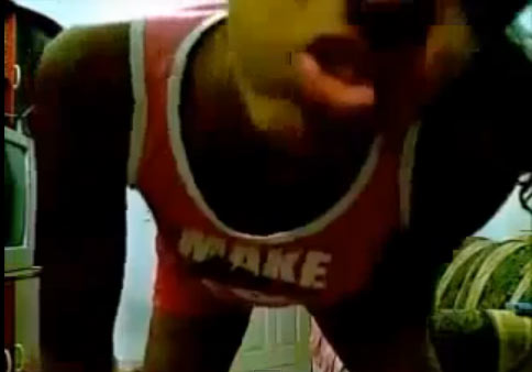 Isso que é música de Deus né, Michele?