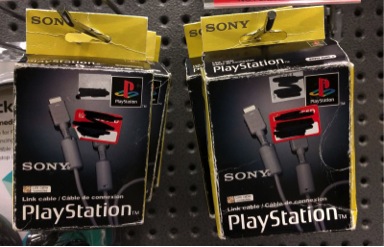 Cabos de PS1 aparecem em liquidação de eletrônicos na Austrália