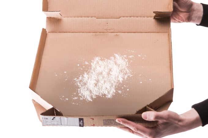 Brasileiro recebe cocaína em casa mais rápido que pizza, diz pesquisa