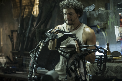 Wagner Moura tem um papel importante no filme Elysium?