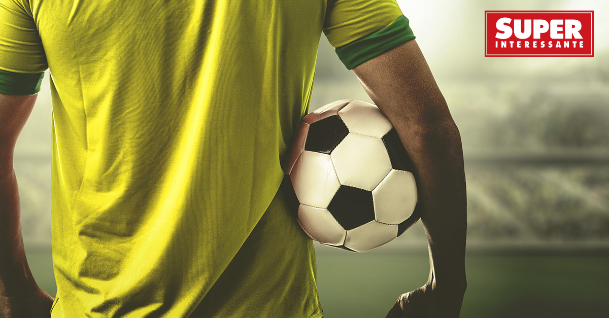 A origem do futebol no Brasil e como esse esporte se tornou tão popular no  nosso país - Feras do Esporte