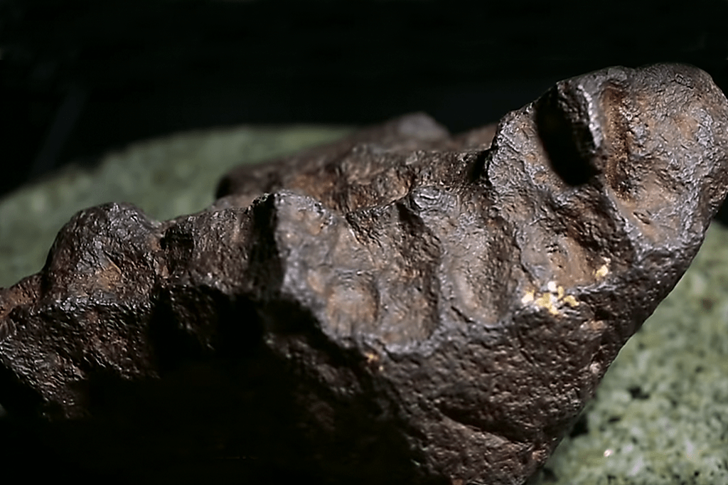 Americanos descobrem que peso de porta é um meteorito