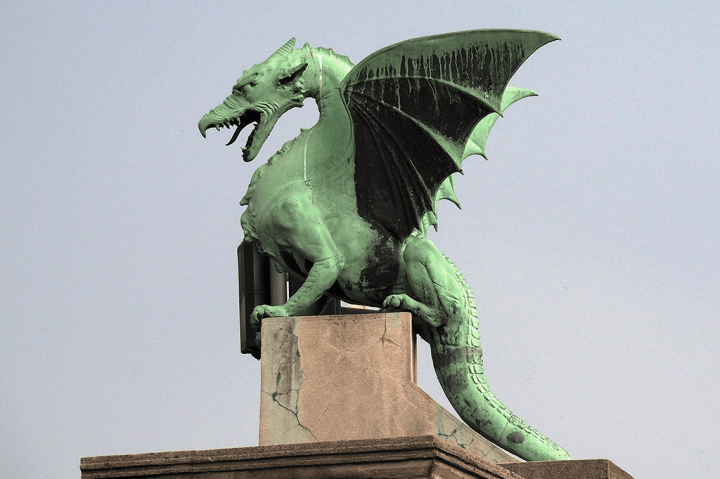 O dragão do jogo dos tronos