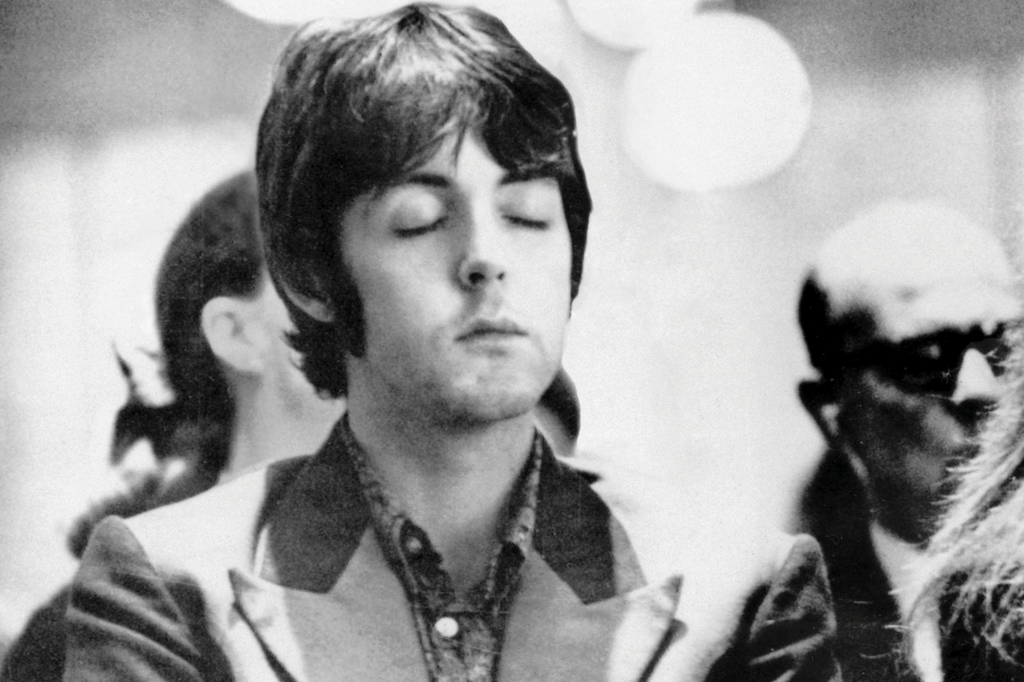 SI_Beatles_1967_4