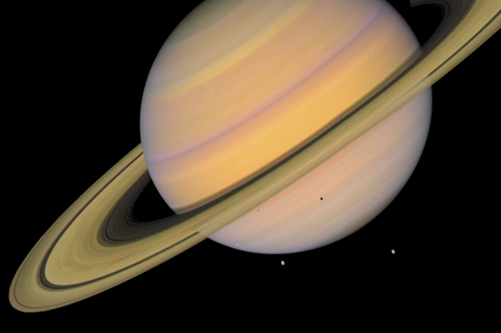 como surgiram os aneis de saturno