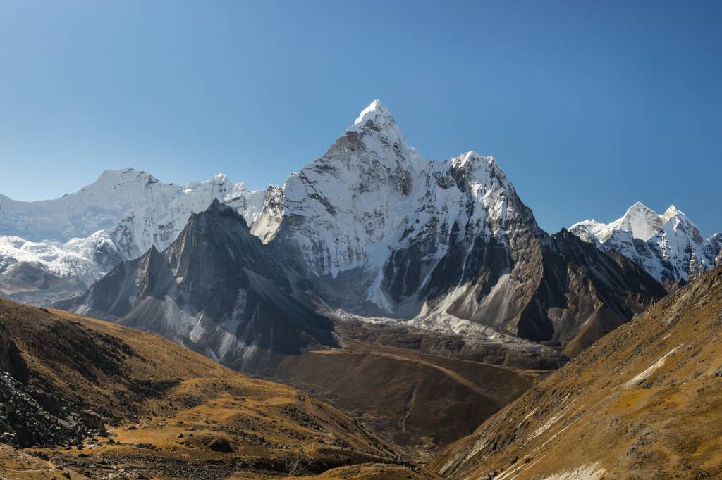 Grama começa a crescer no Everest – e a culpa é do aquecimento global