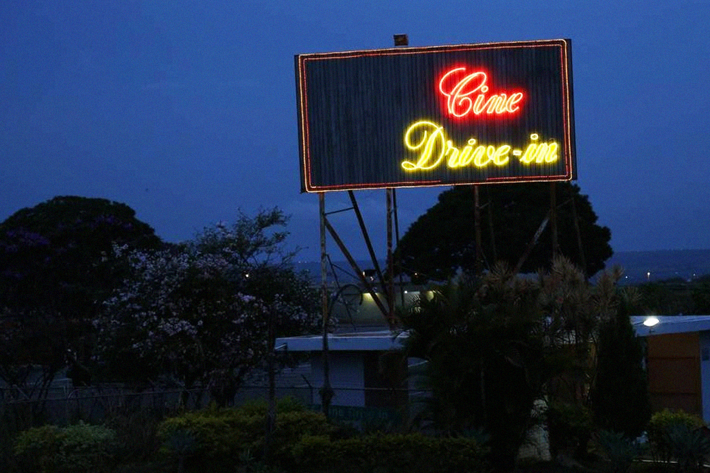drive-in-pandemia-covid-brasilia drive-in-pandemia-covid-brasilia