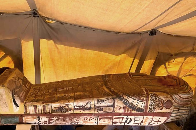 Egito descobre 27 sarcófagos de mais de 2.500 anos