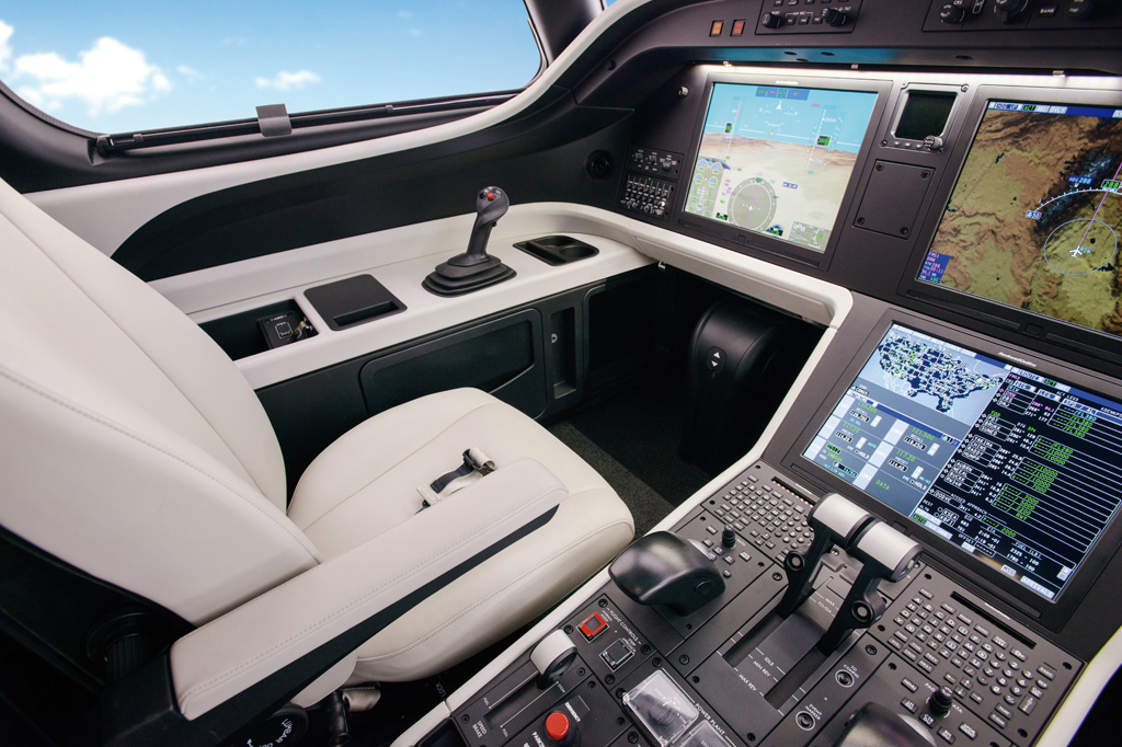 <strong>Legacy 500: cockpit de última geração oferece comodidade à tripulação.</strong>